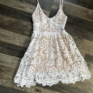 White lace bustier sun dress